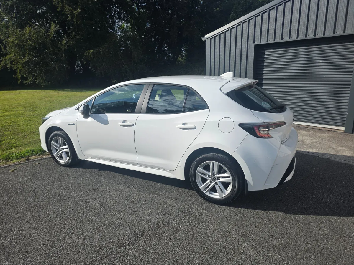 2021 Toyota Corolla Hybird Luna - Image 6