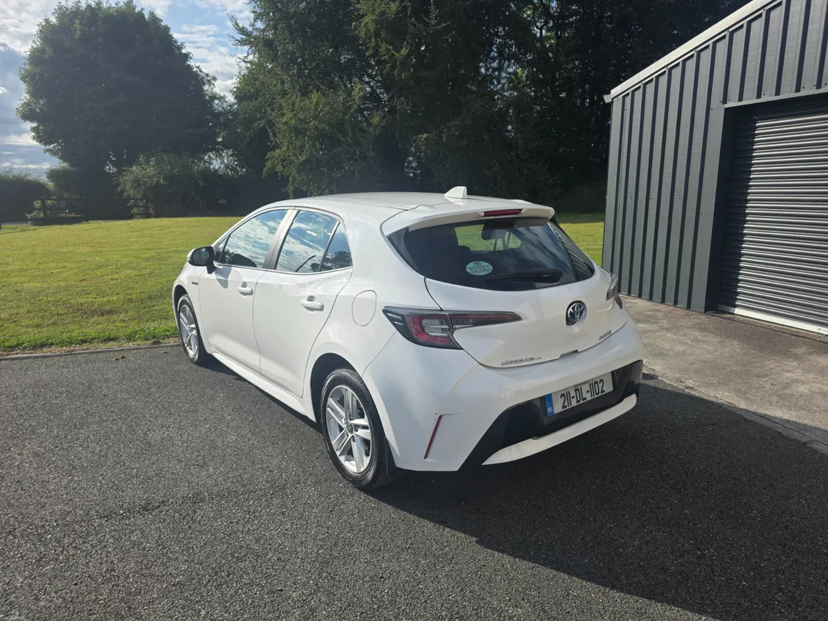 2021 Toyota Corolla Hybird Luna - Image 5