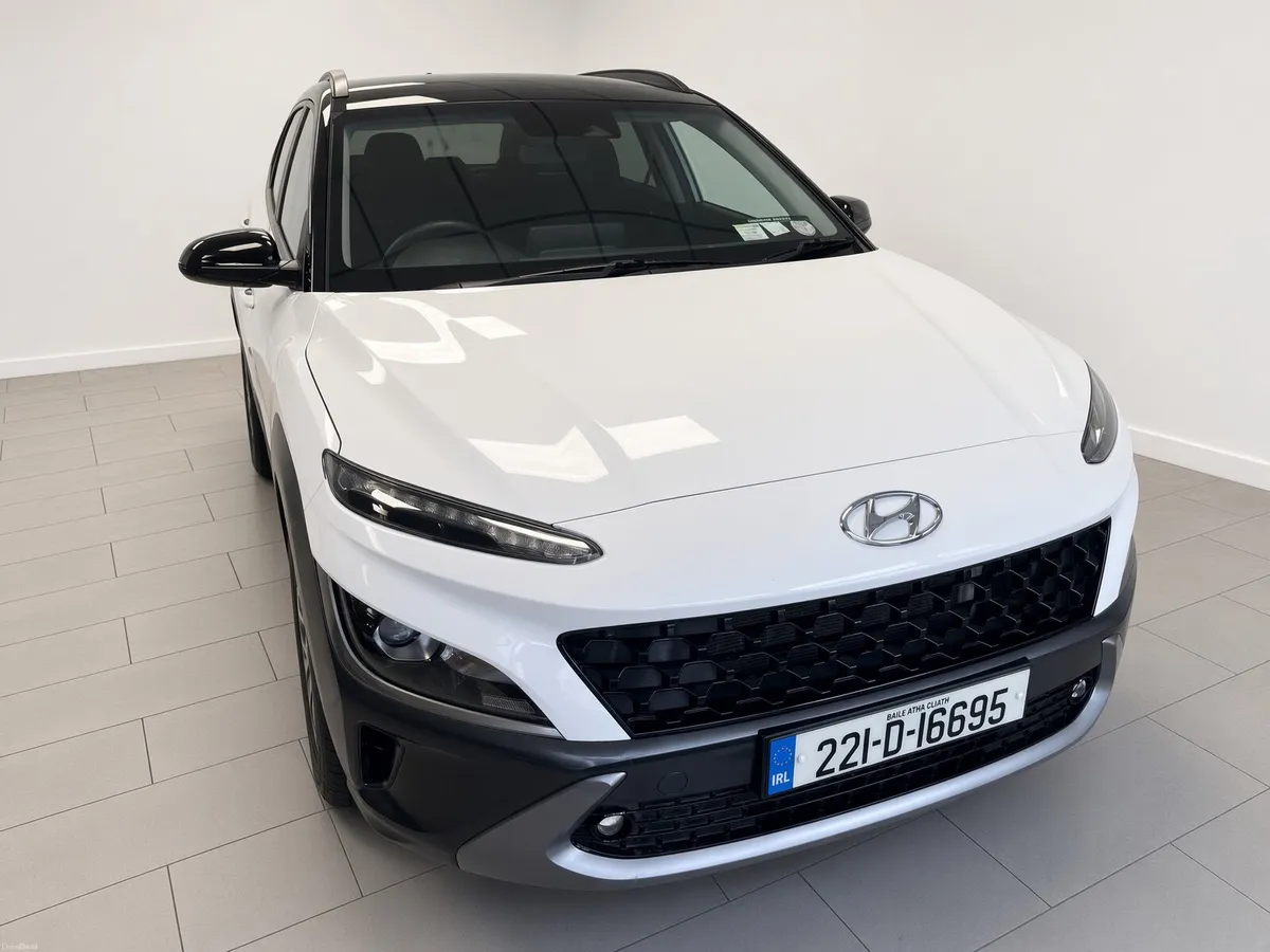 Hyundai KONA 2022 executive - Image 2