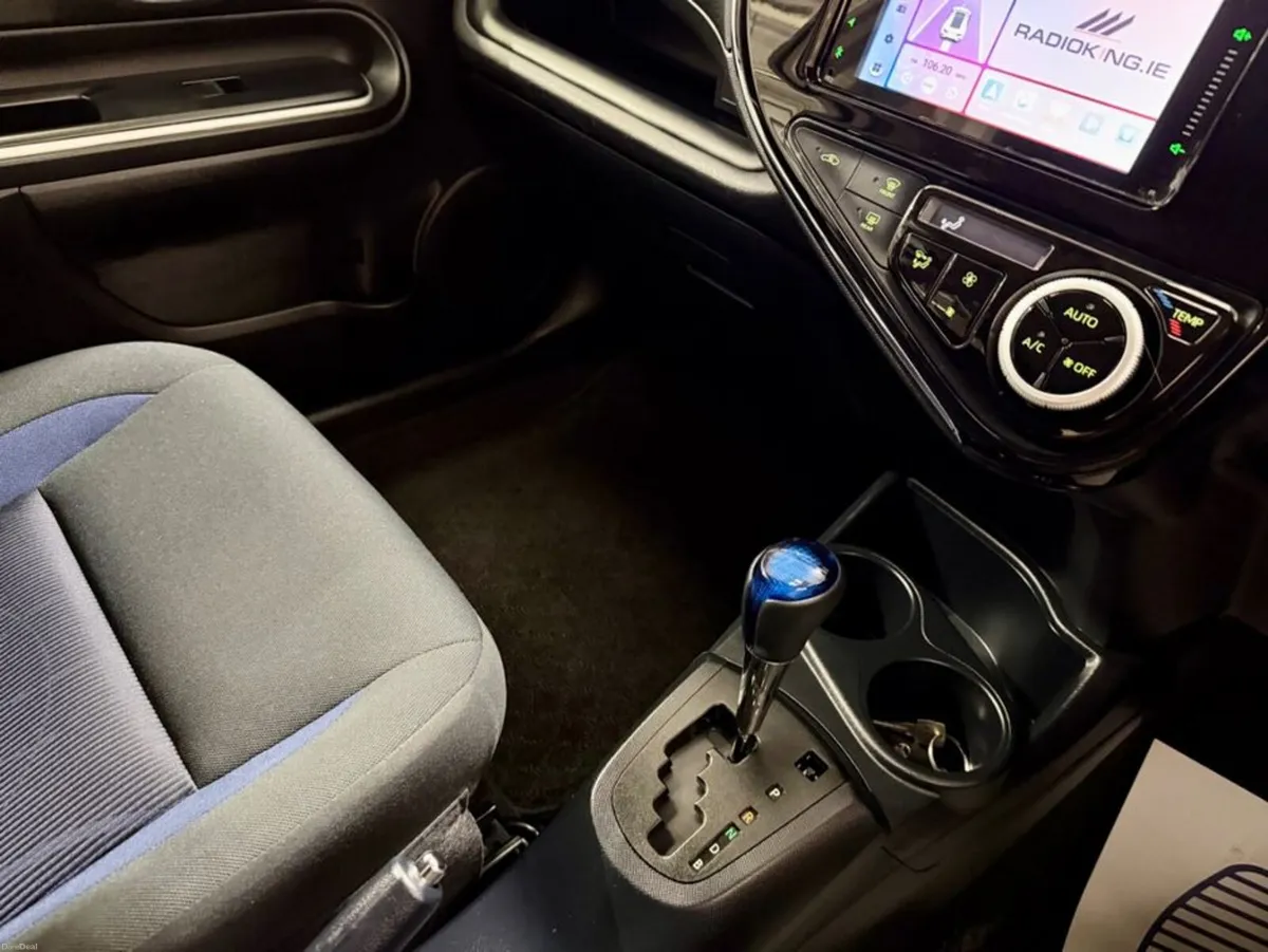 Toyota Aqua 202 S SmartEntry-Package - Image 6