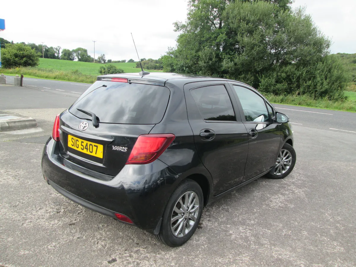 2017  TOYOTA  YARIS  1.4  D-4D  ICON  5DR - Image 4