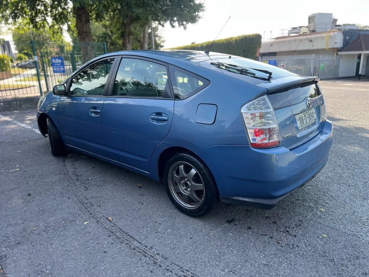 Toyota Prius 1.5 hybrid - Image 5