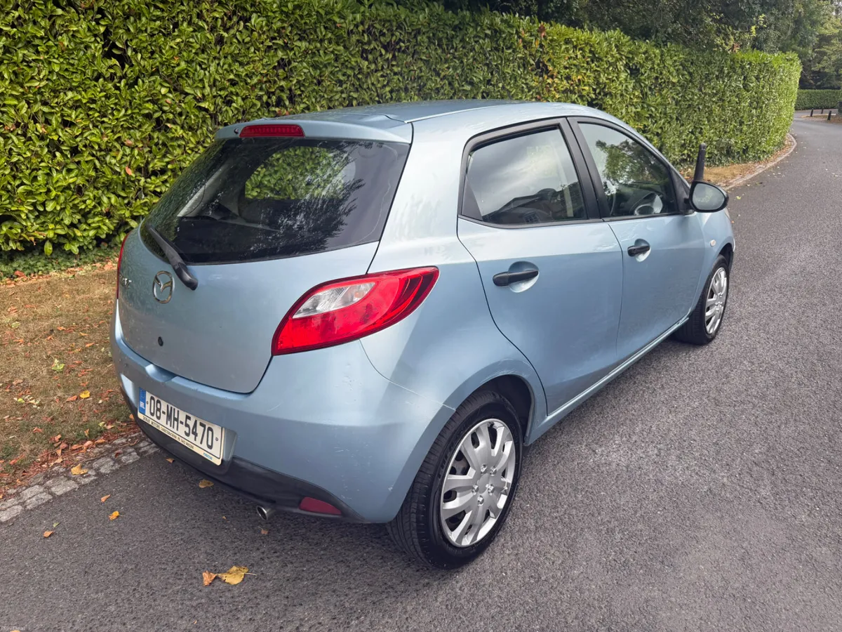 Mazda 2 1.3 Low Mileage NCT & Tax €1950 - Image 4