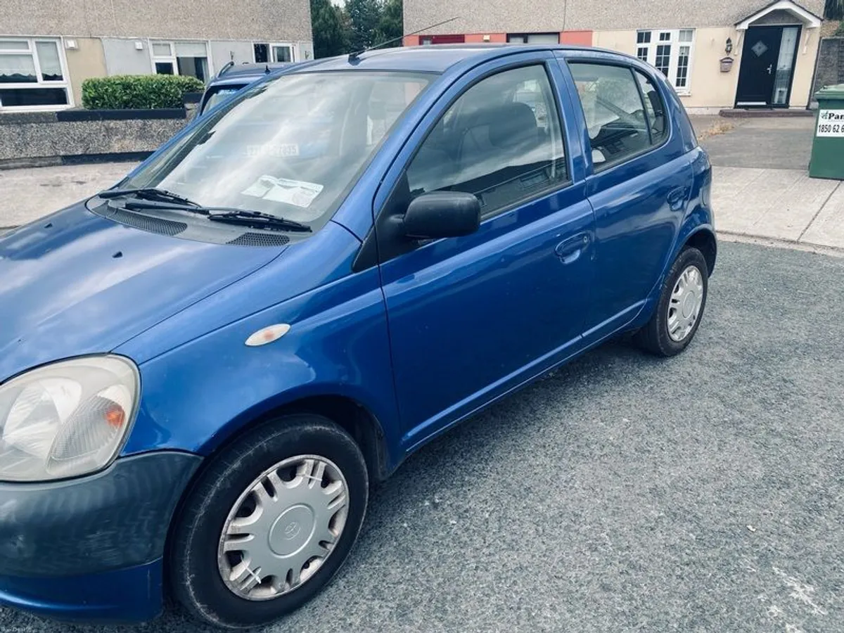 2003 Toyota Yaris - Image 4