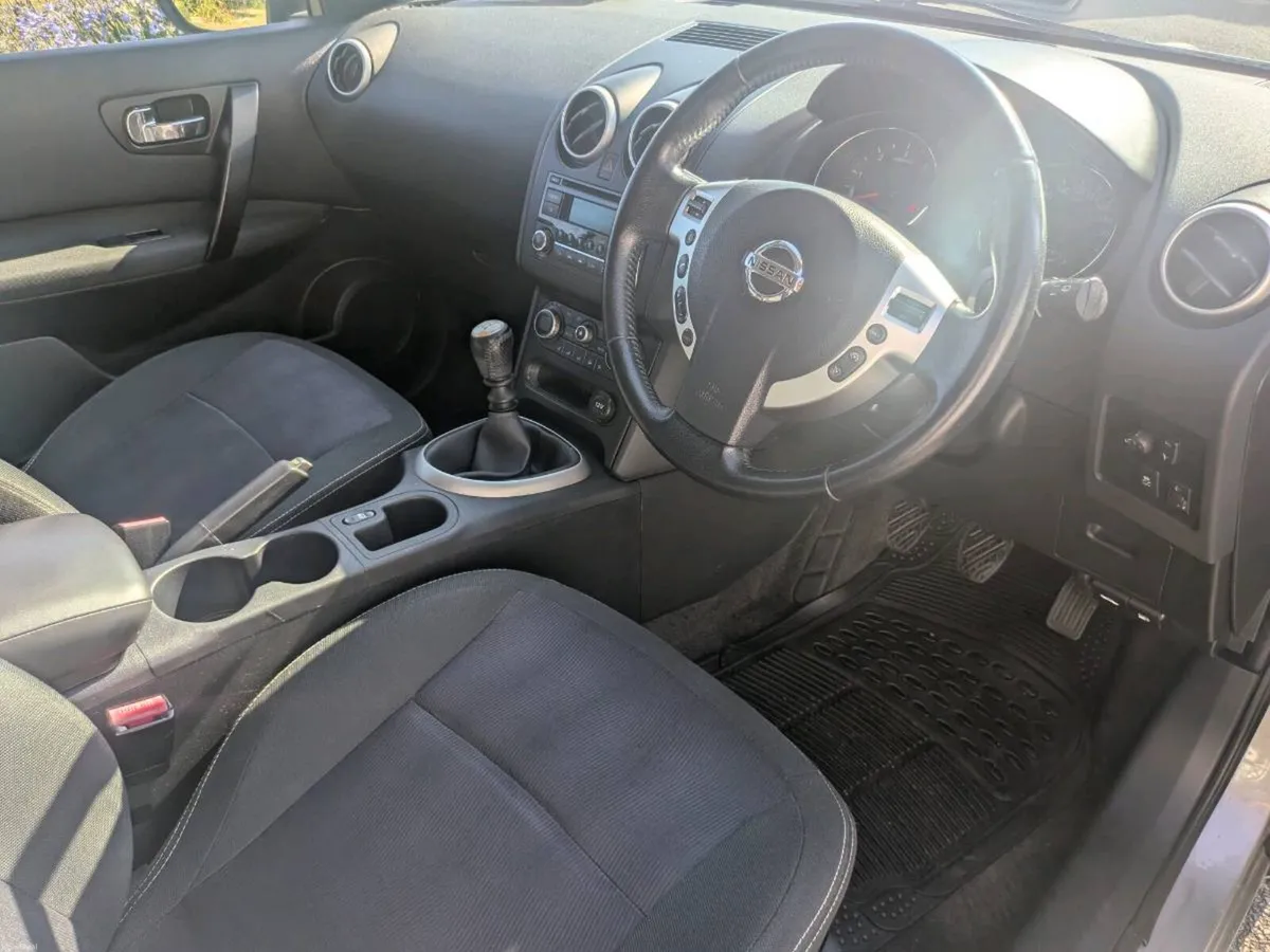 Nissan Qashqai +2 MPV - Image 6