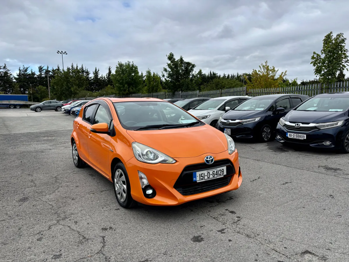 TOYOTA  AQUA  2015 1.5 HYBRID - Image 1
