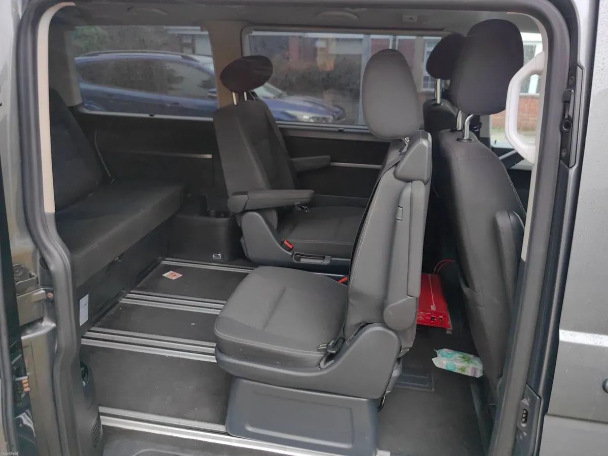 Volkswagen Caravelle 2016 - Image 4