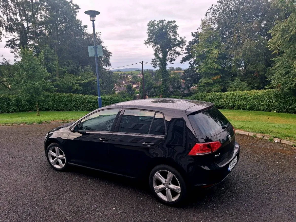 VW GOLF 131 1.6 TDI BLACK CLEAN NO MARKS NO DENTS! - Image 5
