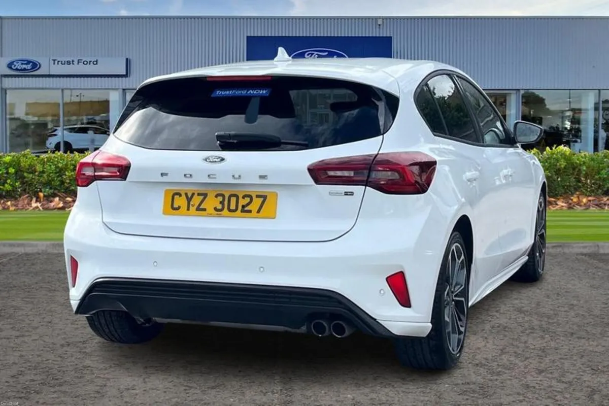 Other Other 1.0 EcoBoost Hybrid mHEV 155 ST-Line X - Image 4