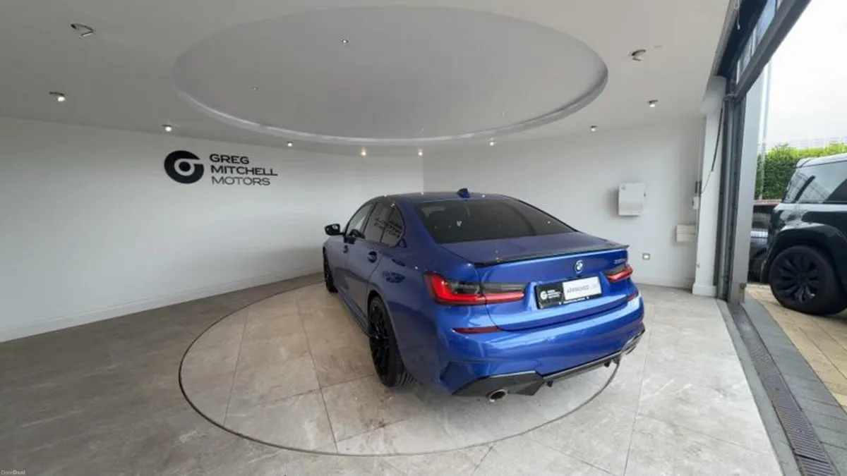 BMW 3-Series 330e M Sport 4dr Step Auto [Tech/Pro - Image 3