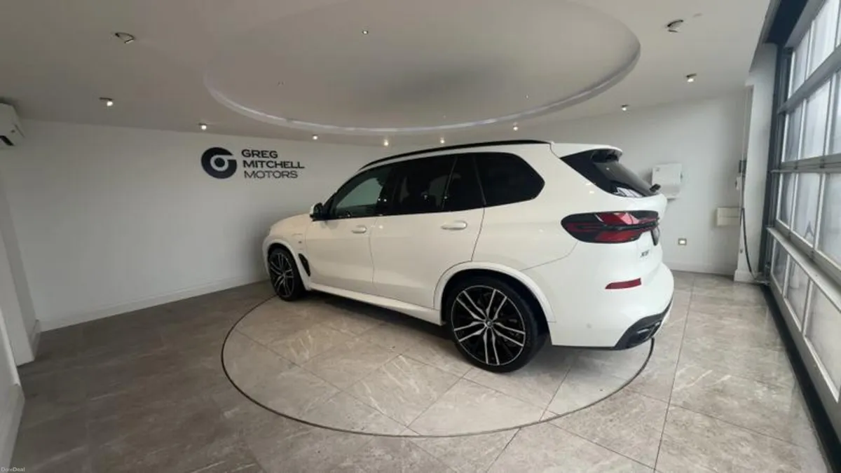 BMW X5 xDrive50e M Sport 5dr Auto - Image 5
