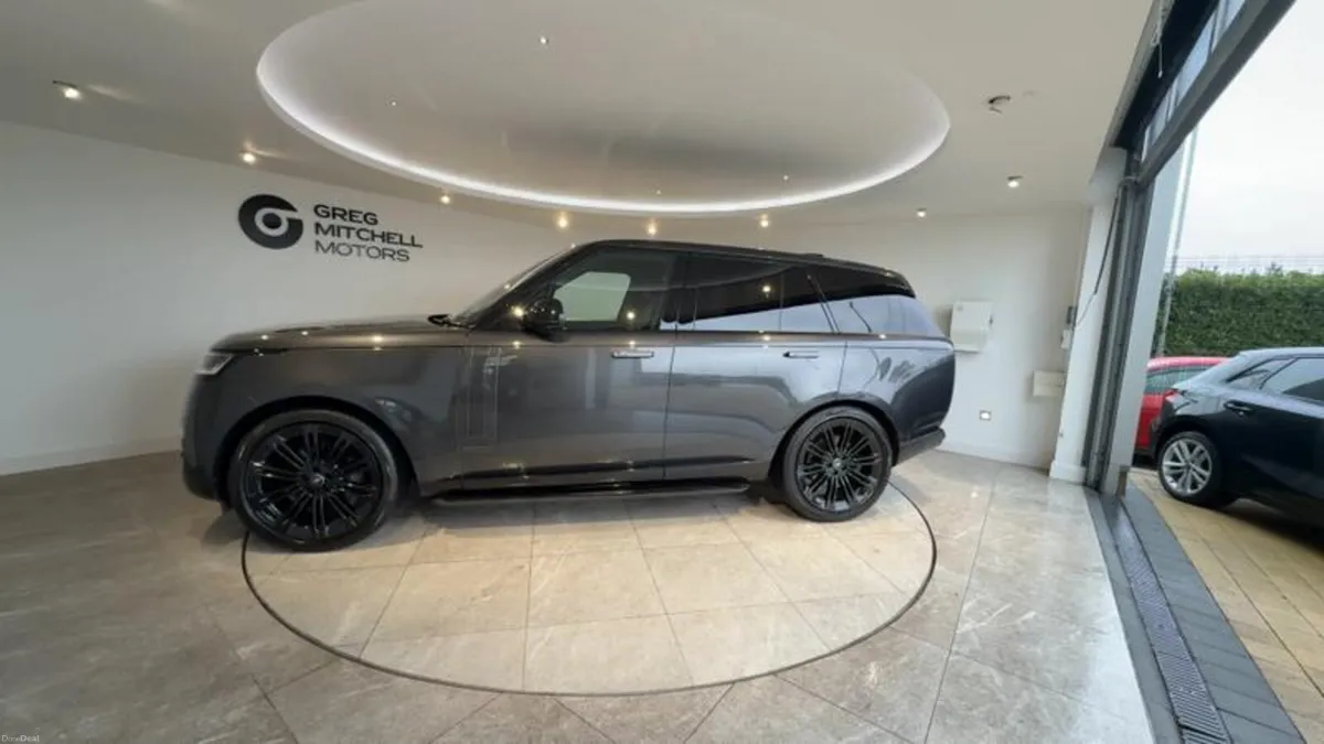 Land Rover Range Rover 3.0 D350 Autobiography 4dr - Image 4