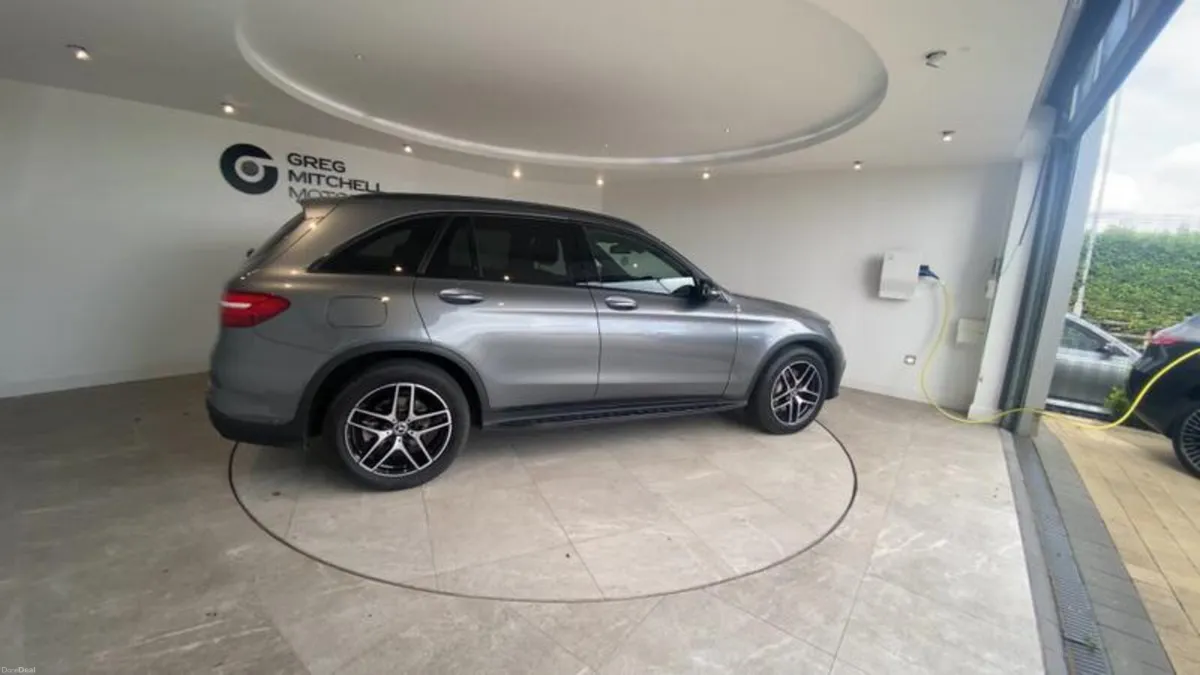 Mercedes-Benz GLC GLC 220d 4Matic AMG Night Editio - Image 5