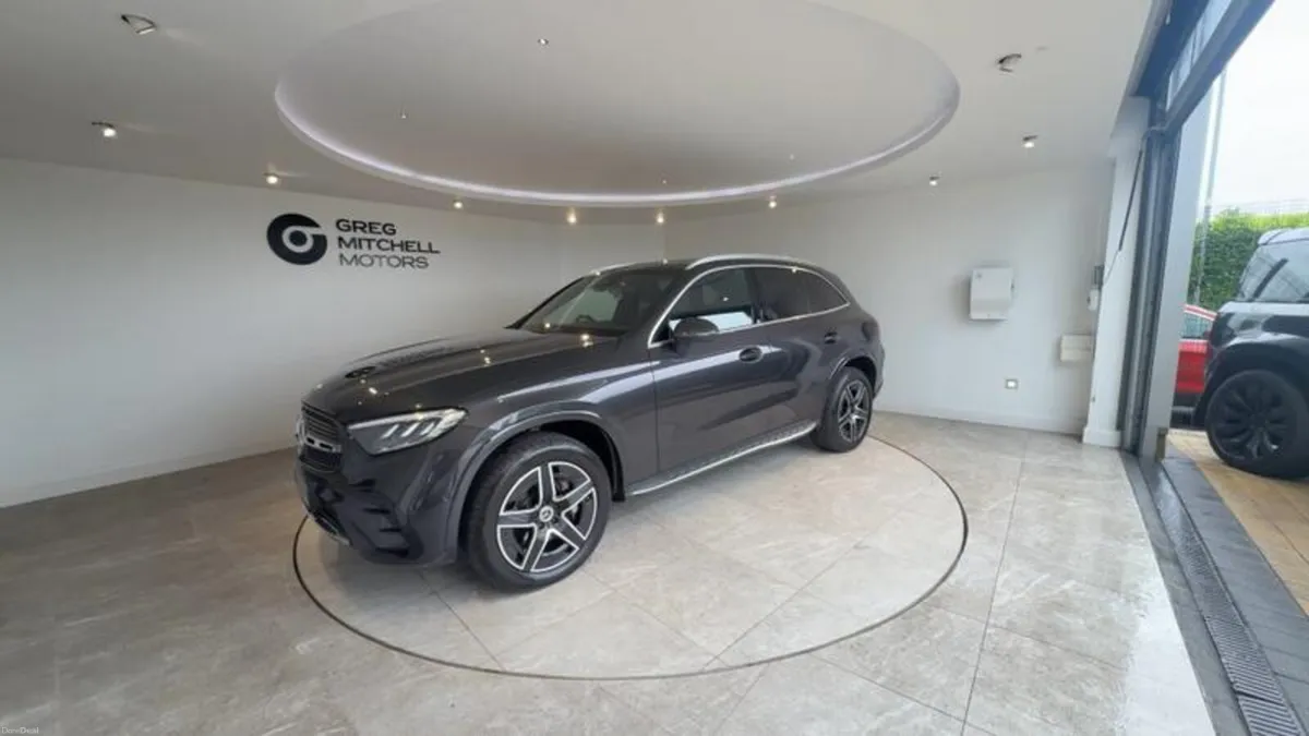 Mercedes-Benz GLC GLC 300e 4Matic AMG Line 5dr 9G- - Image 4