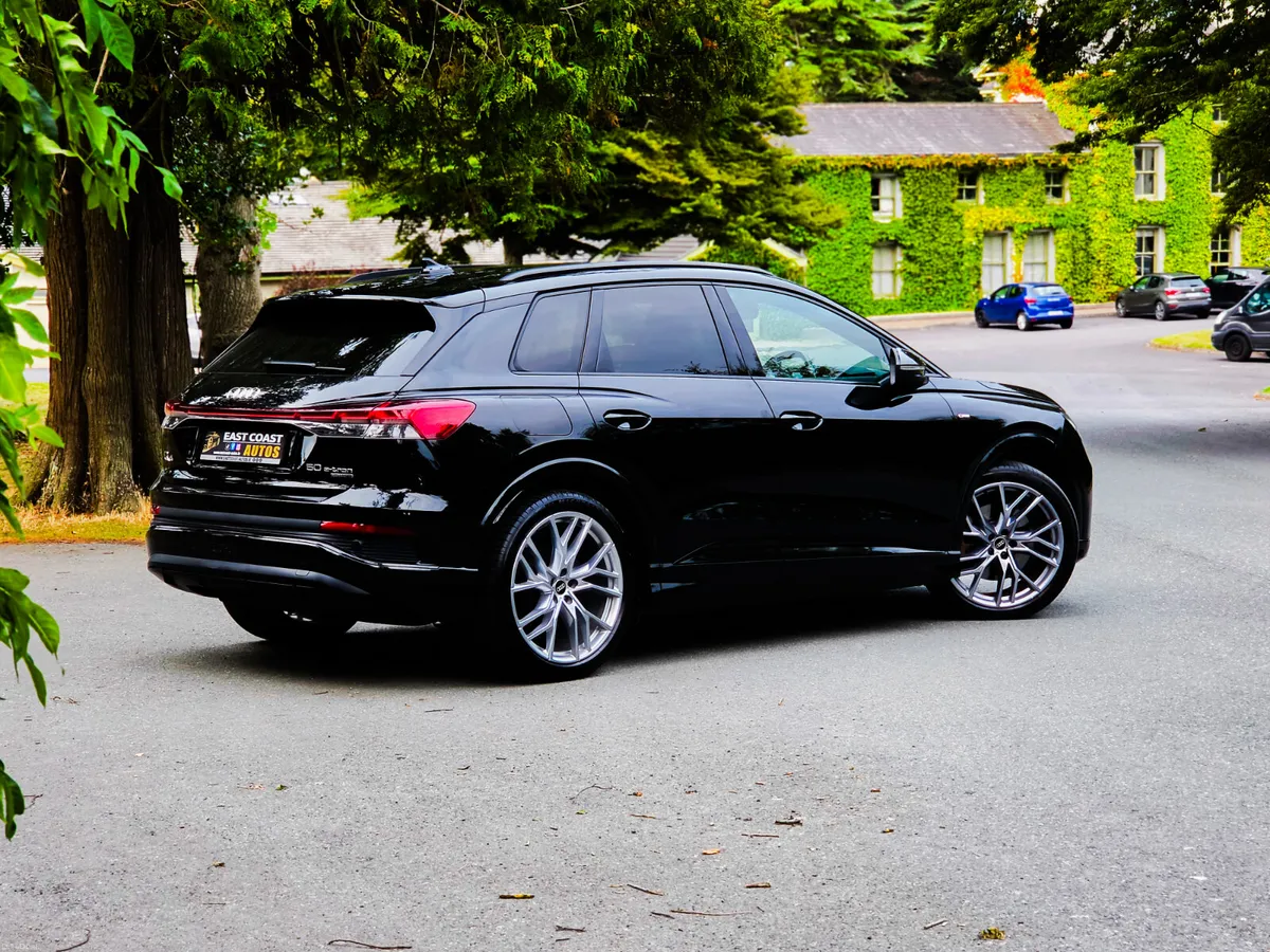 Audi Q4 e-tron 2022 S line Quatro MASSIVE SPEC - Image 2
