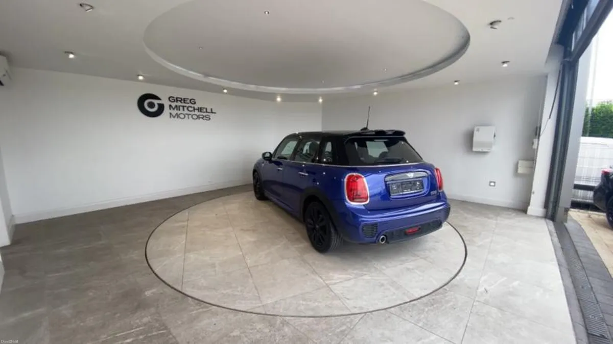 Mini Cooper 1.5 Cooper Sport II 5dr Auto - Image 3