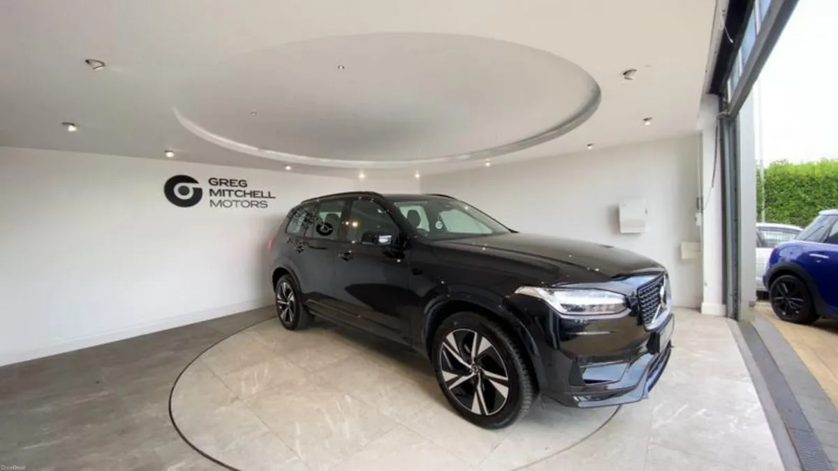 Volvo XC90 2.0 B5D [235] Plus Dark 5dr AWD Geartro - Image 2