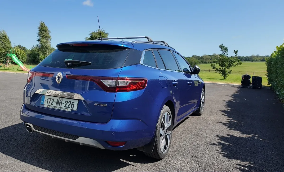 Renault Megane IV Sport Tourer GT Line NA 5DR 2017 - Image 4