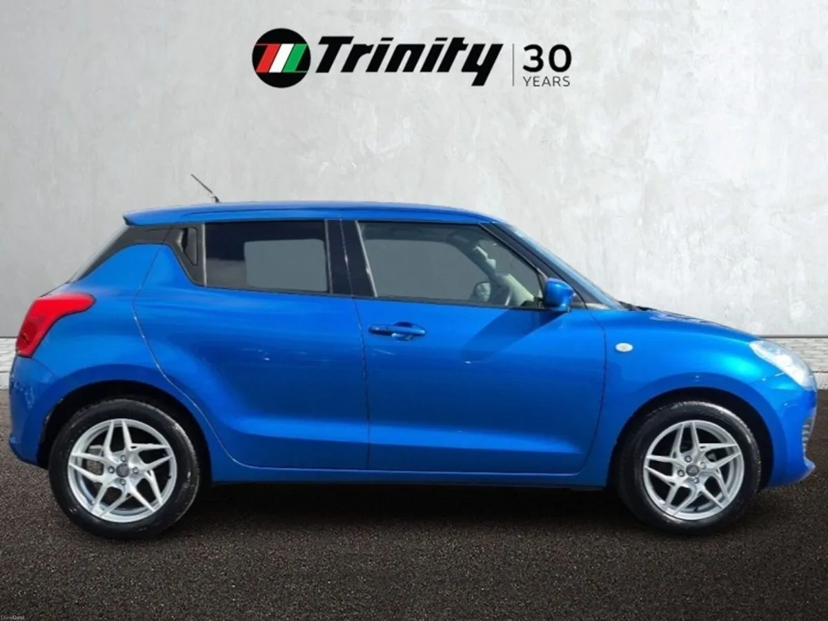 Suzuki Swift ** XG ** AUTO ** TRINITY MOTORS ** - Image 5