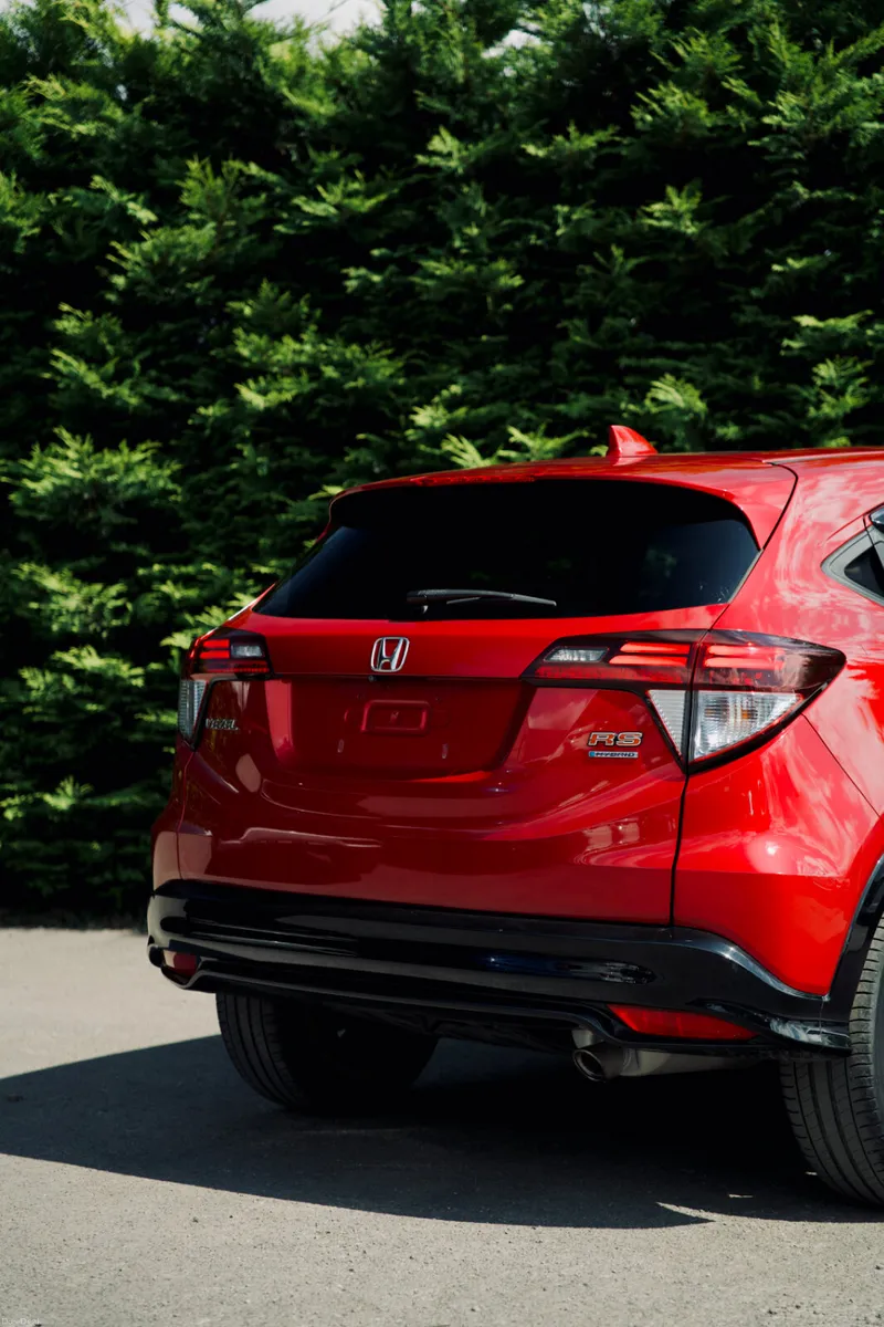 Honda Vezel RS Hybrid 2017 | Sporty Hybrid SUV - Image 3