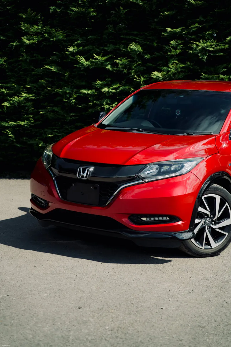 Honda Vezel RS Hybrid 2017 | Sporty Hybrid SUV - Image 5
