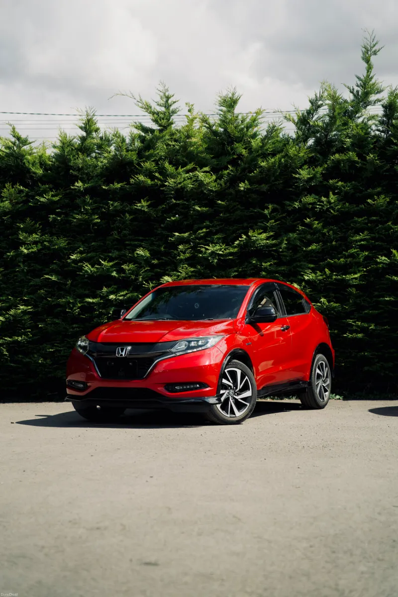 Honda Vezel RS Hybrid 2017 | Sporty Hybrid SUV - Image 1