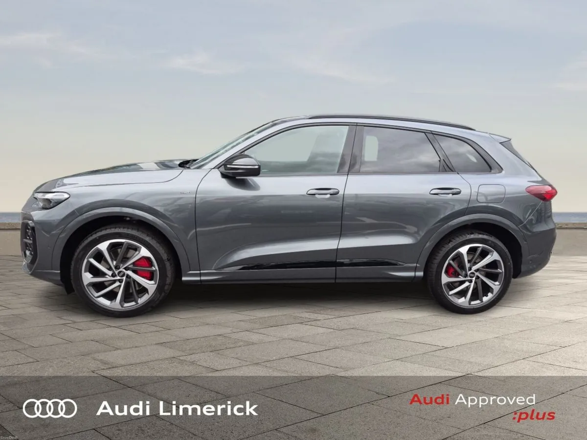 Audi Q5 E-HYBRID 220 KW Q S LINE + BLACK PACKAGE - - Image 4