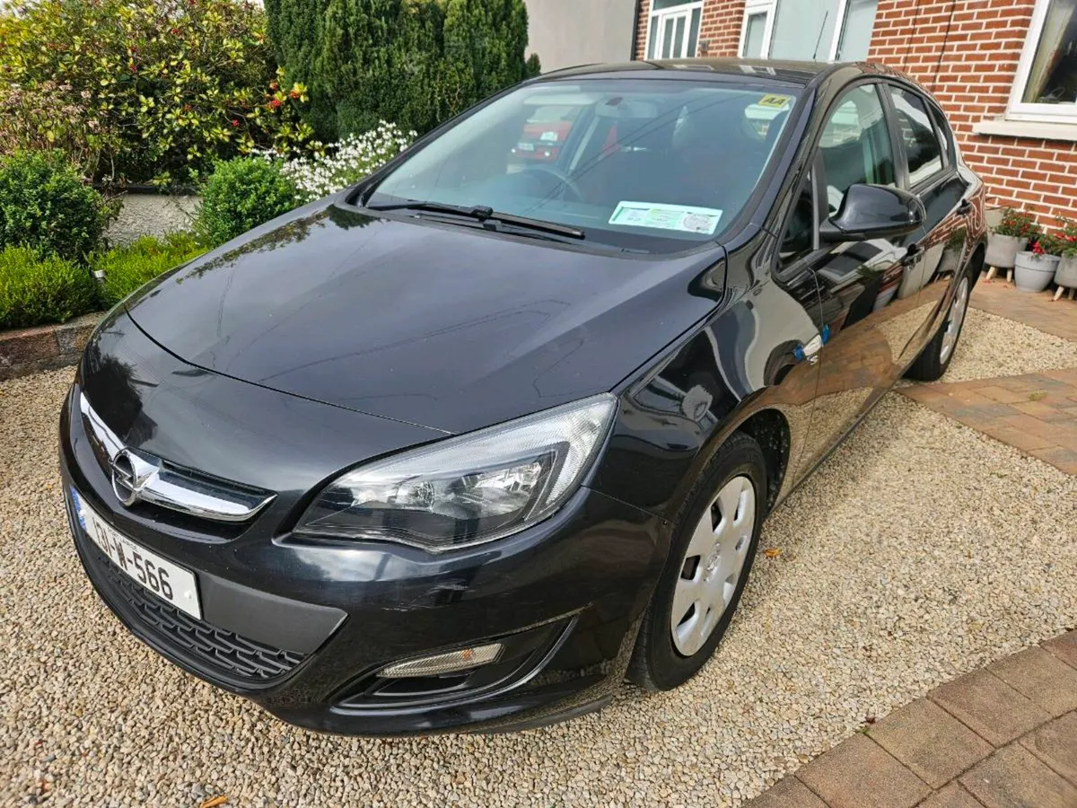 Opel Astra 1.4p 5 dr - Image 2