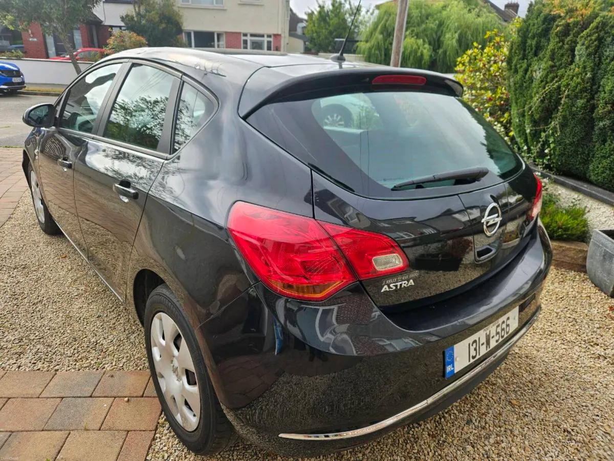 Opel Astra 1.4p 5 dr - Image 3
