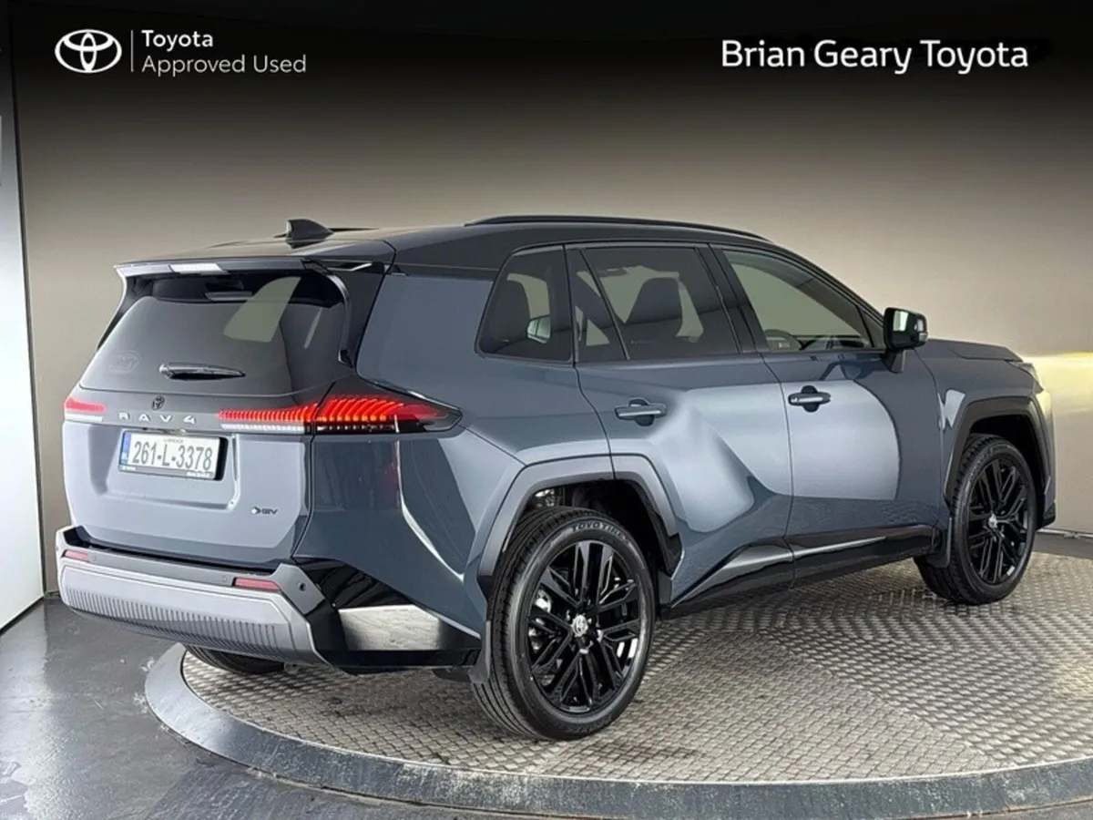 Toyota RAV4 Hybrid Sport - Image 2