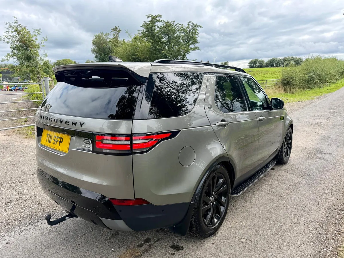 2019/191 Land Rover Discovery 3.0 Hse Sdv6 306 - Image 3