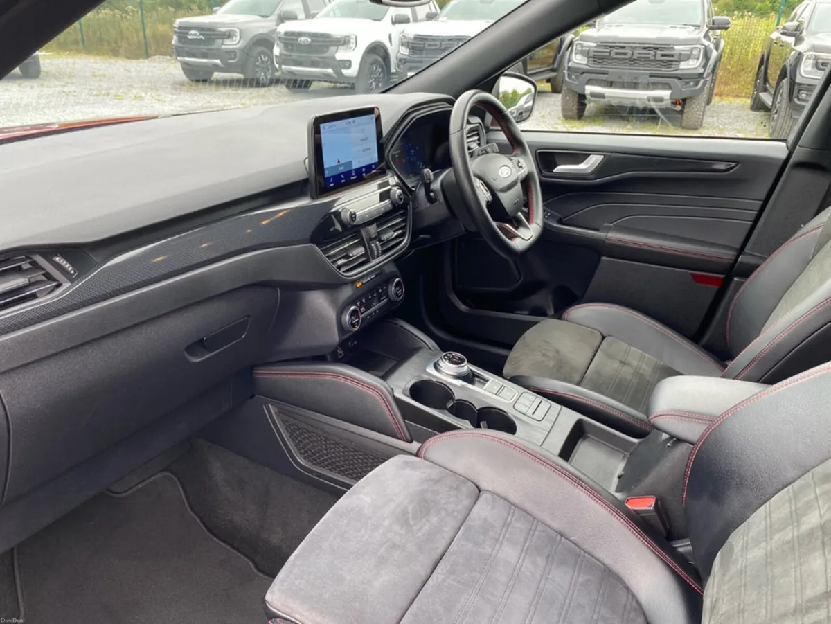 Ford Kuga ST-LINE 2.5 PHEV 225 S6.2 C CT 4DR - Image 4