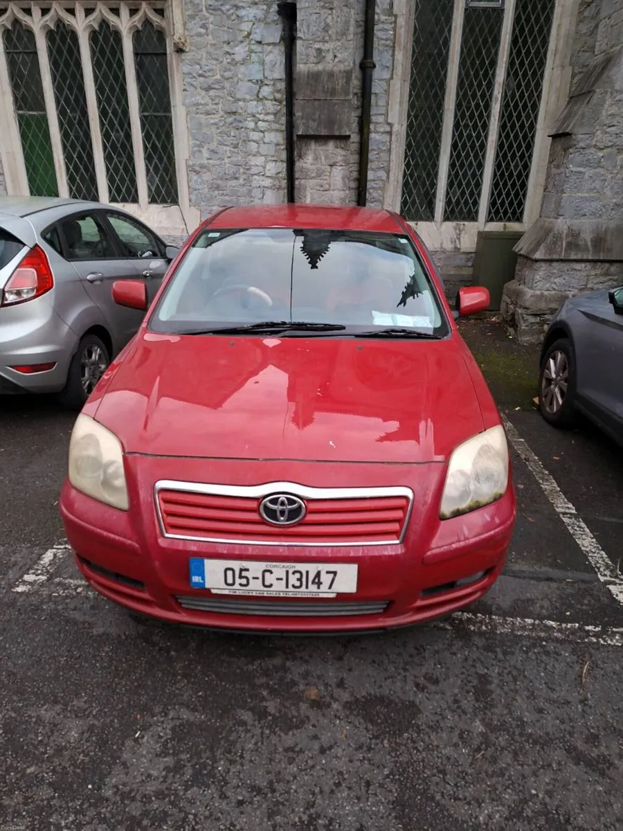 2005 Toyota Avensis - Image 1