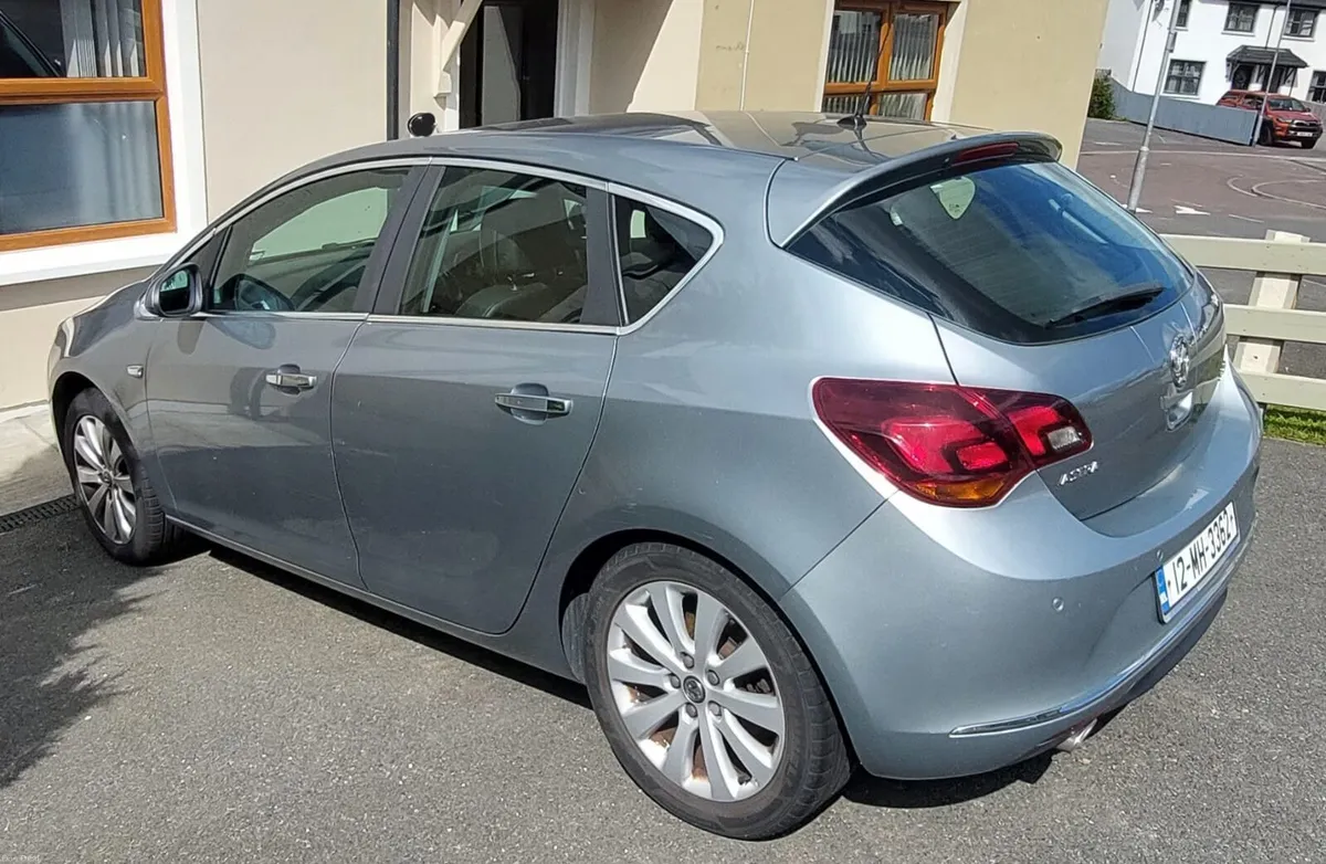 Vauxhall Astra 2.0L CDTI - Image 5
