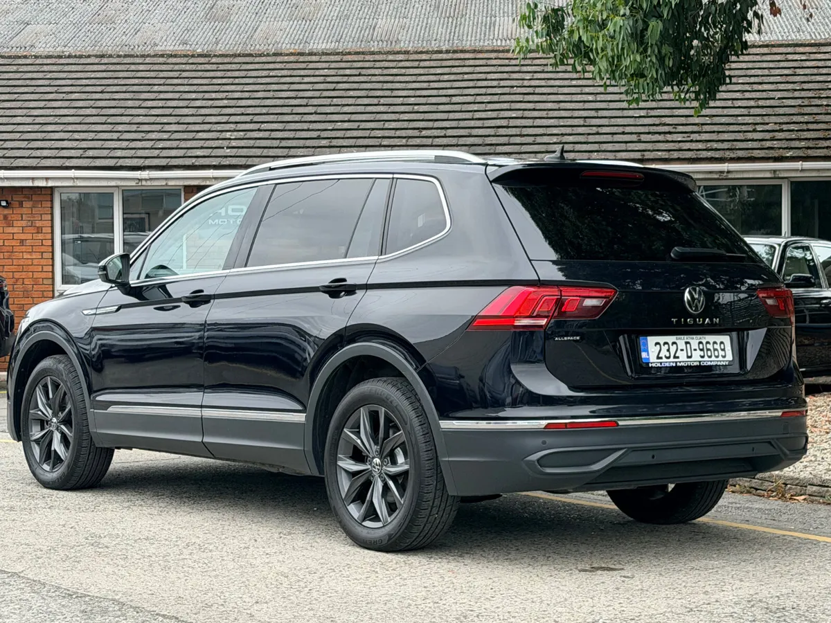 Volkswagen Tiguan. ALL SPACE..7 SEATER - Image 4