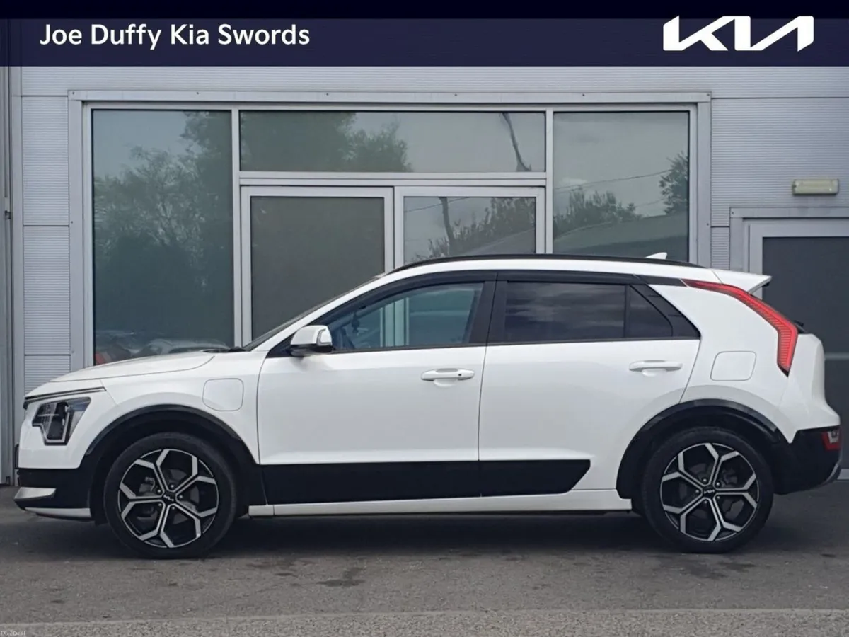 Kia Niro 1.6 GDI PHEV K4 Auto // LEATHER // '' SOL - Image 3