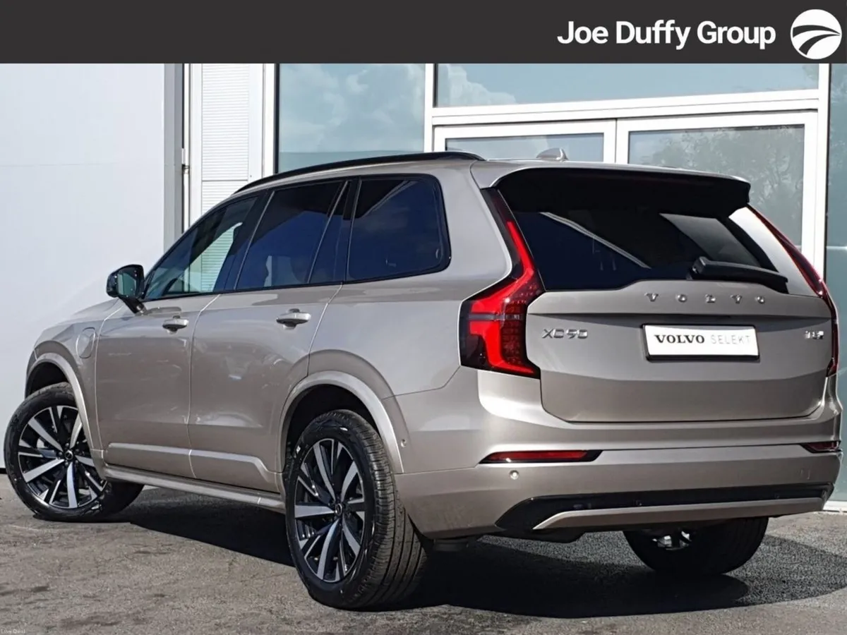 Volvo XC90 T8 PHEV AWD Plus Dark - Image 2
