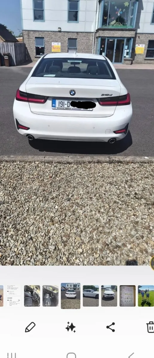 BMW 3-Series 2019 - Image 2