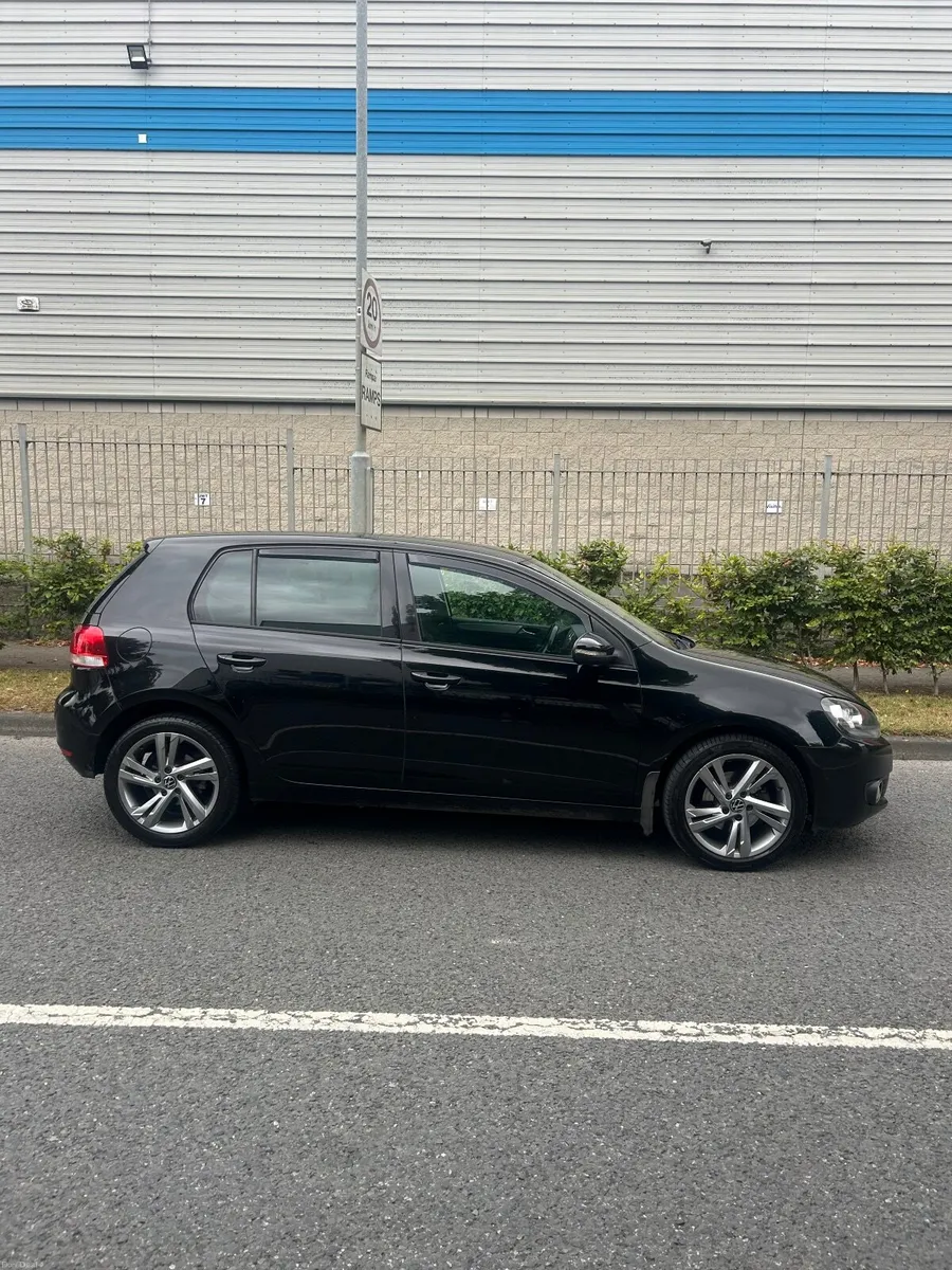 Volkswagen Golf 2013 - Image 2