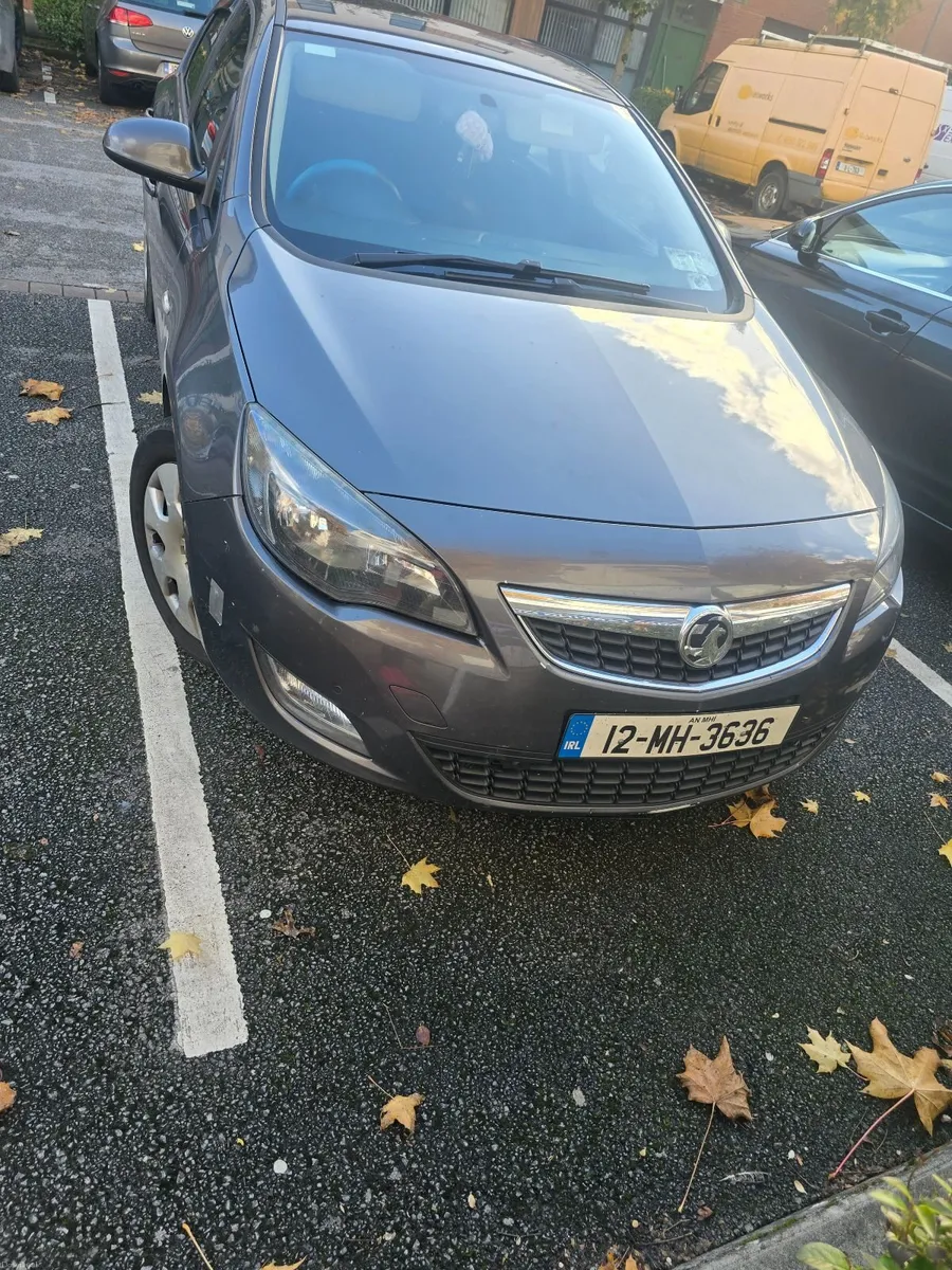 Vauxhall Astra 2012 - Image 3