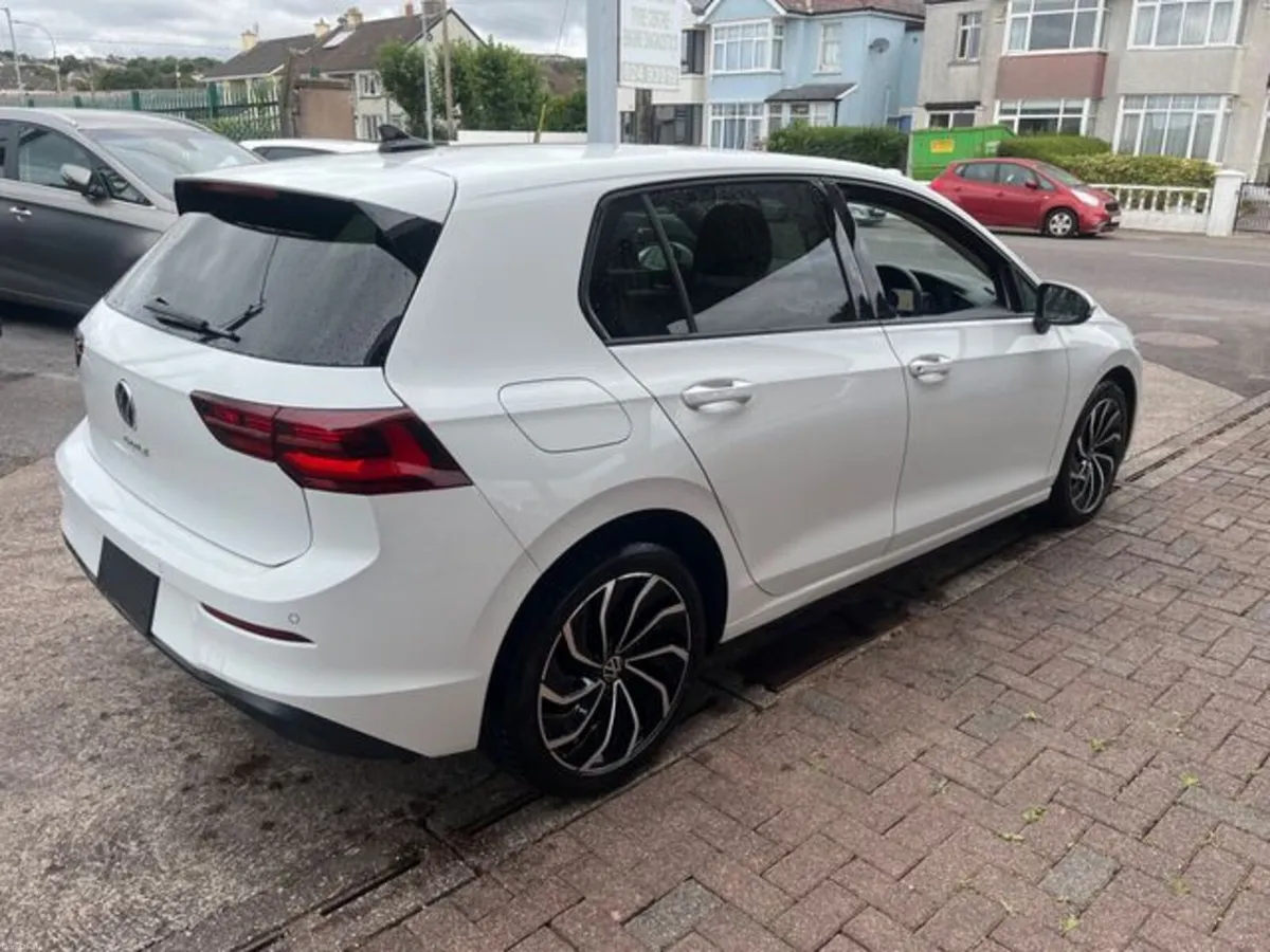 Volkswagen Golf 2.0 tdi automatic - Image 3