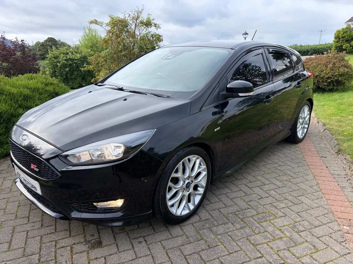 172 FORD FOCUS ST-LINE - Image 2
