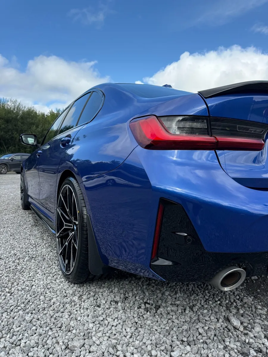 BMW 330e m sport 290bhp auto - Image 4