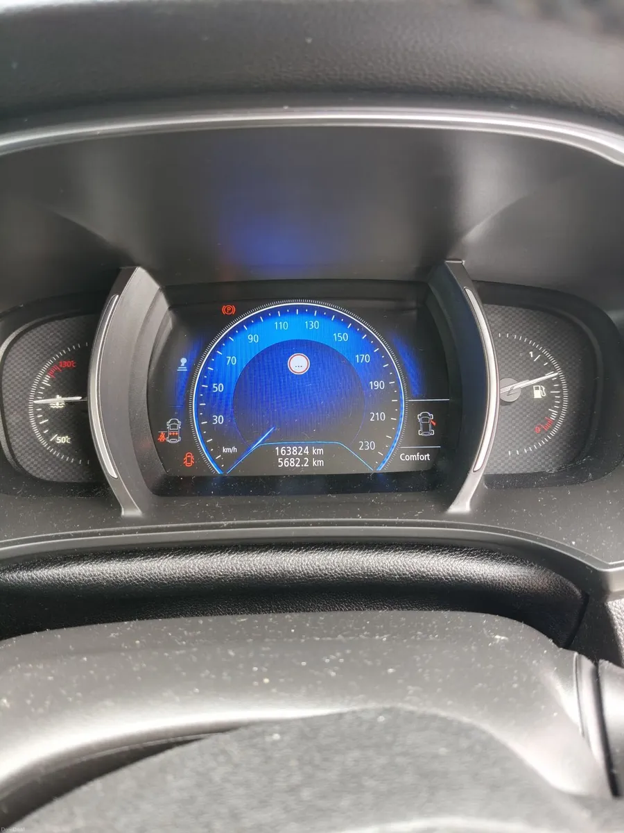 Renault Megane 2018 - Image 2
