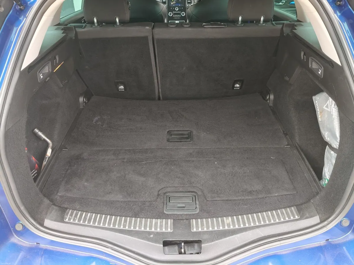 Renault Megane 2018 - Image 4