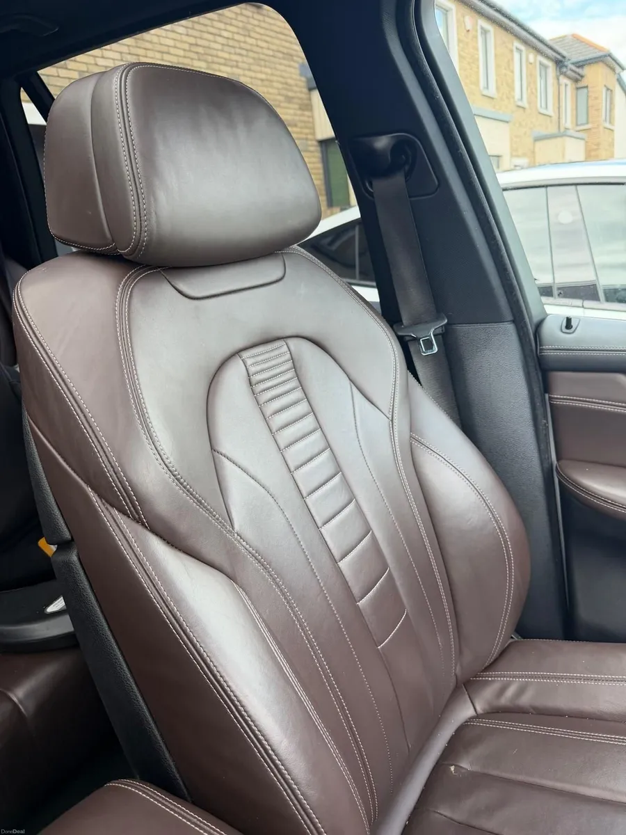 BMW X5 xDrive40e M Sport – Premium Condition - Image 5