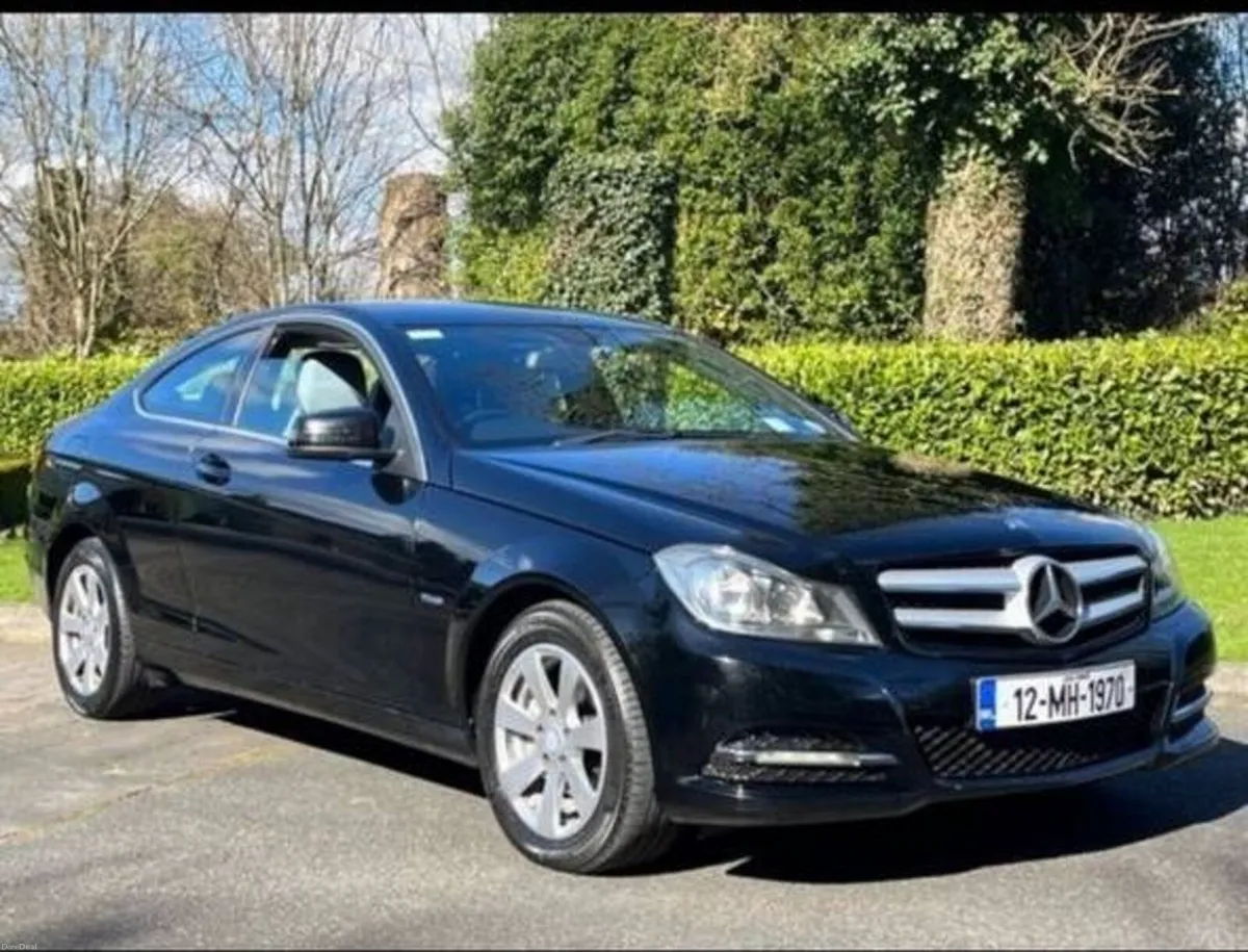 Mercedes-Benz C-Class 2012 - Image 3