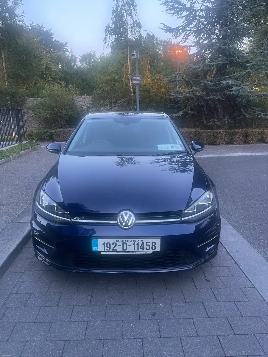 Volkswagen Golf - Image 1