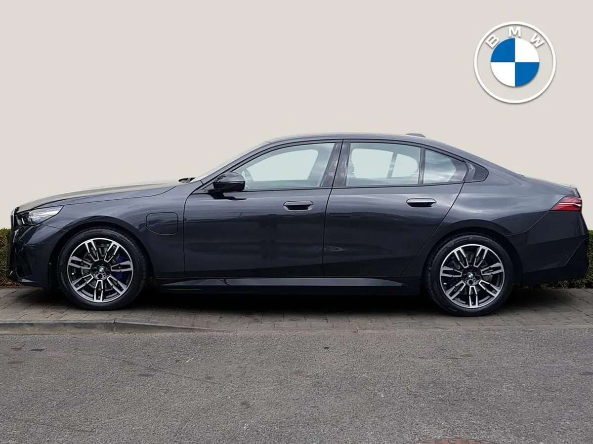 BMW 5-Series 530e M Sport - Image 3