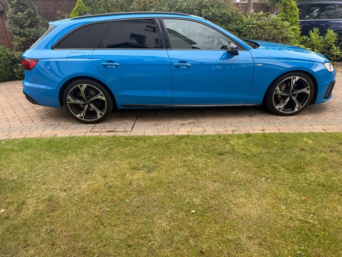 2022 Audi A4 TDI BLACK EDITION QUATTRO 205BHP AUTO - Image 3